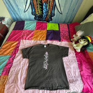 Brown large shirt with pink detail